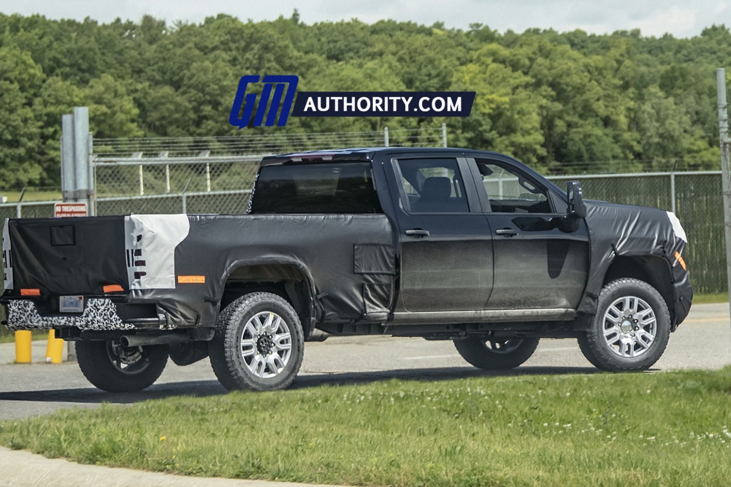 11 Chevy Silverado HD Spied For The First Time - 2024 Chevy Colarado Diesel