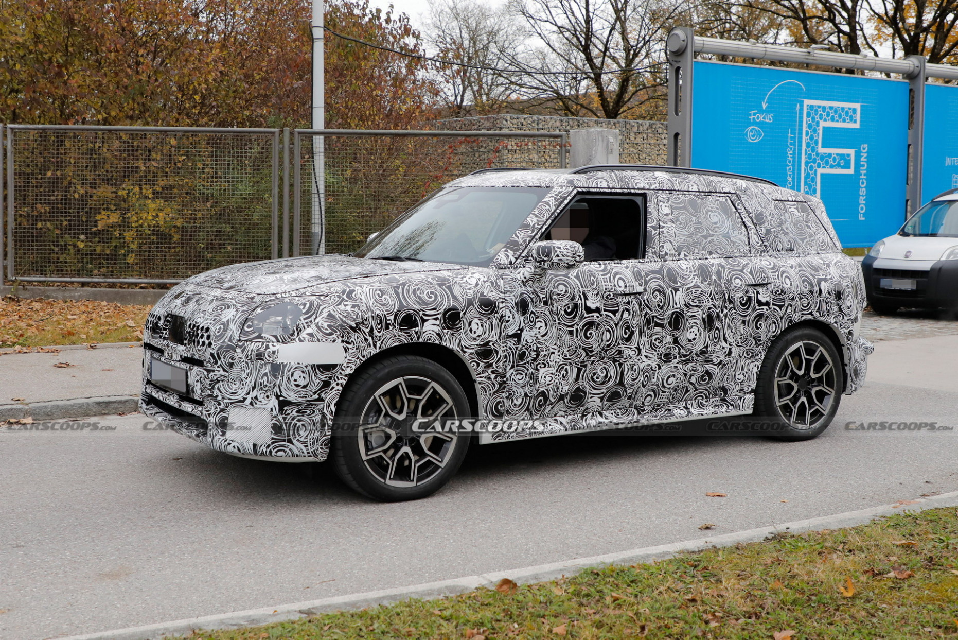 15 MINI Countryman S Spied With Quad Exhaust Pipes And Beefier  - 2024 Spy Shots Mini Countryman
