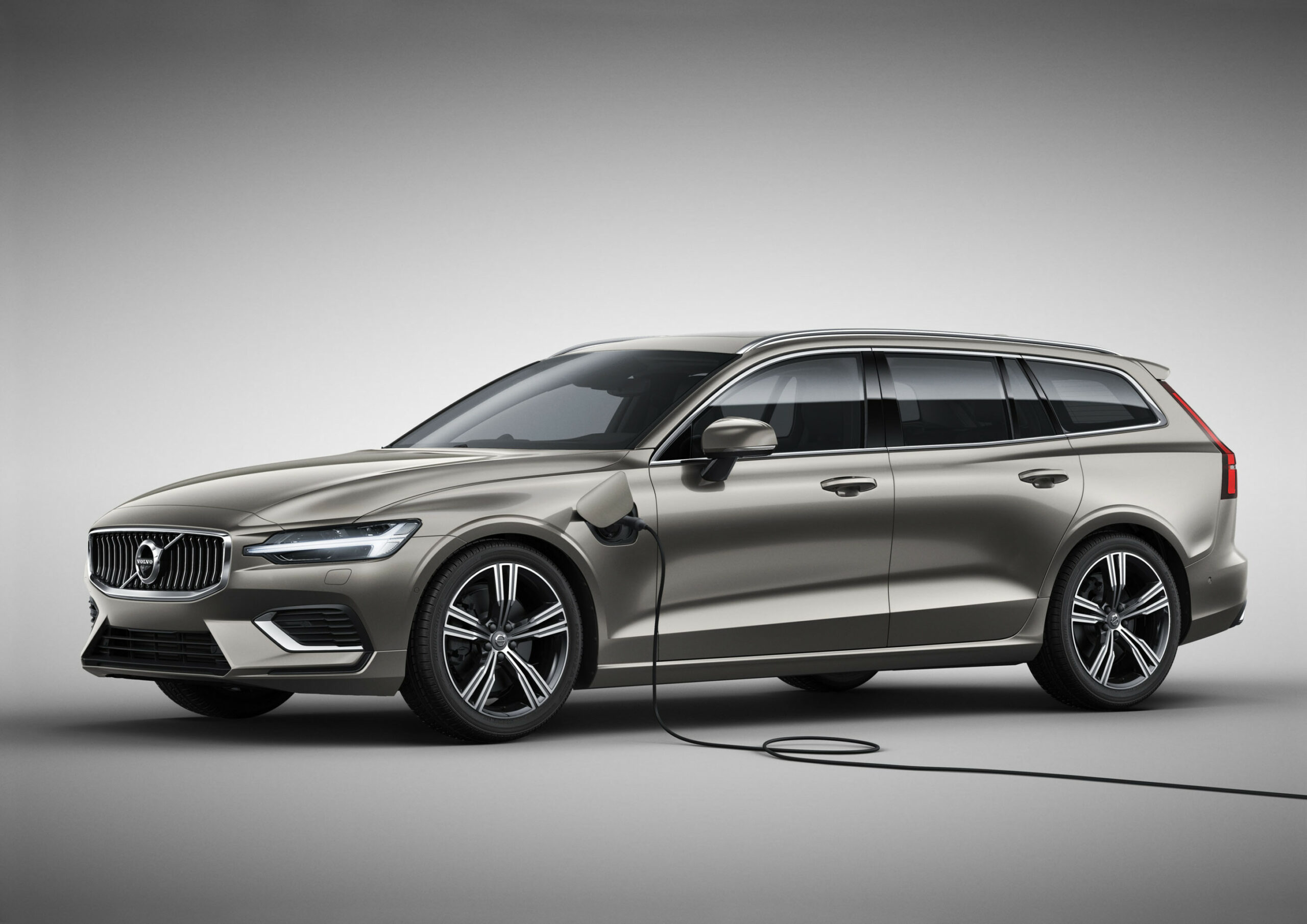 15 Volvo V15 unveiled: the wagon is cooler than ever - 2024 Volvo Xc70 New Generation Wagon