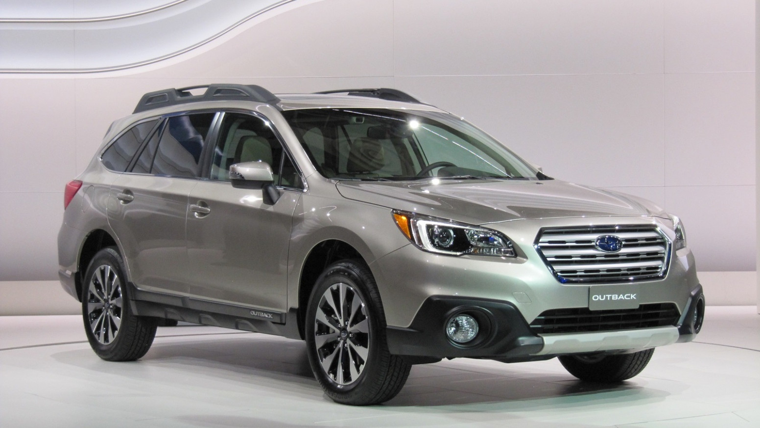 Car Spy Shots, News, Reviews, and Insights - Motor Authority - 2024 Subaru Outback Turbo Hybrid