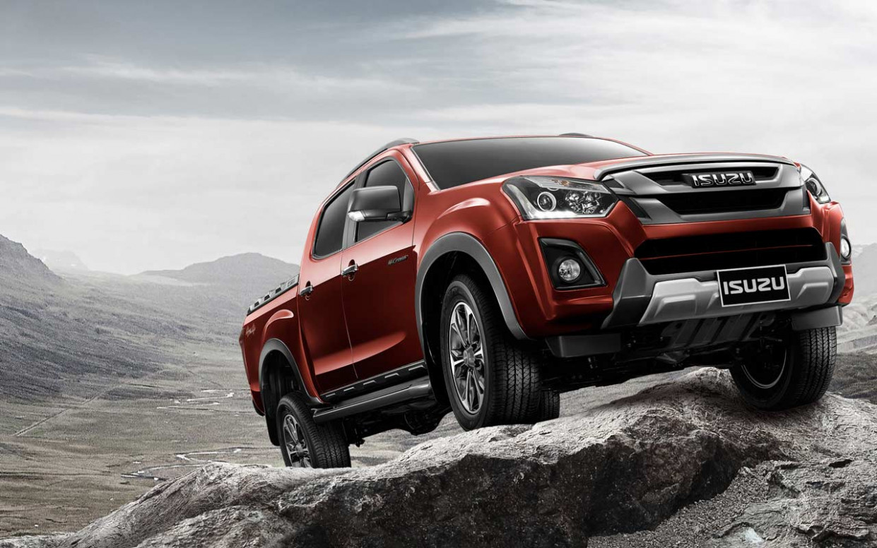 New Isuzu D-Max facelift revealed in Thailand - Autodevot